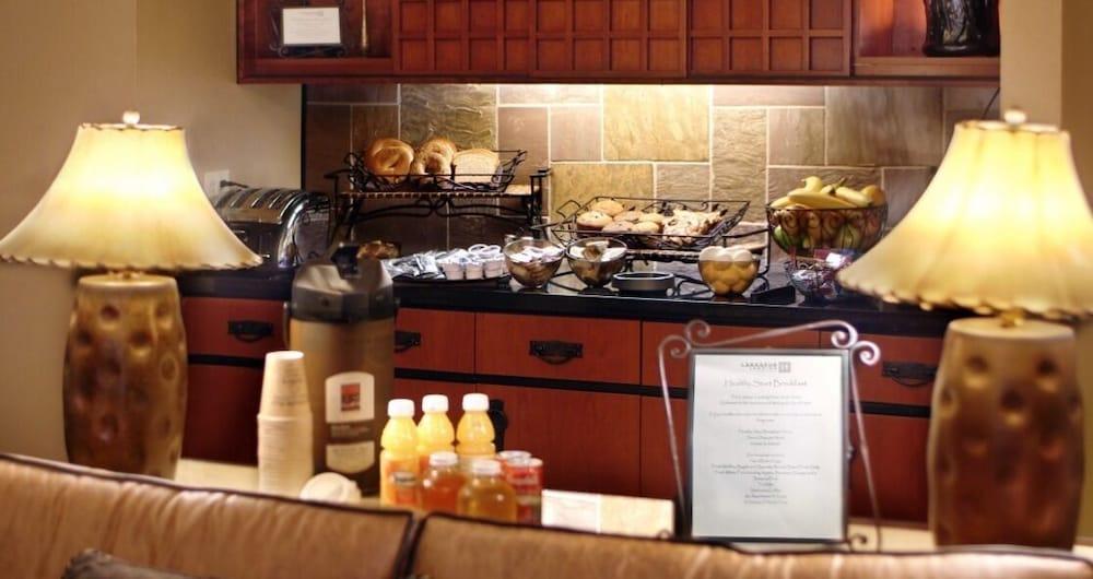 Larkspur Landing Extended Stay Suites Рентон Экстерьер фото