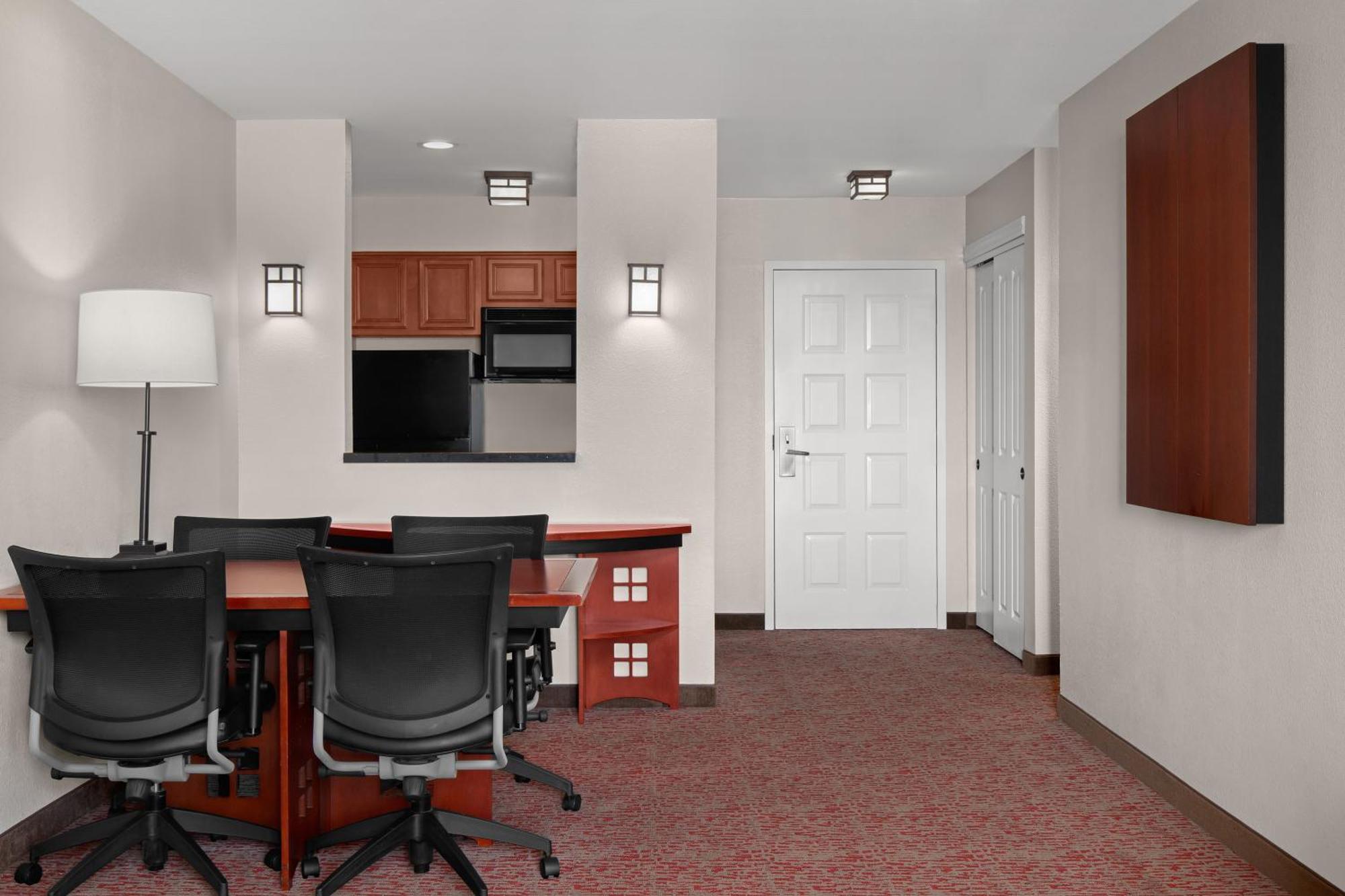 Larkspur Landing Extended Stay Suites Рентон Экстерьер фото