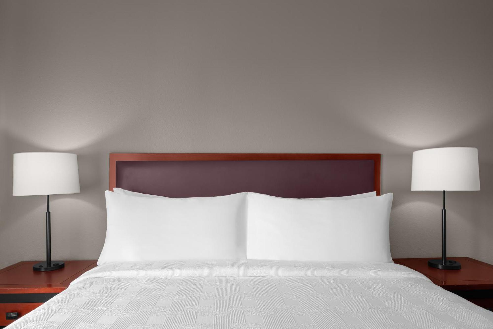 Larkspur Landing Extended Stay Suites Рентон Экстерьер фото