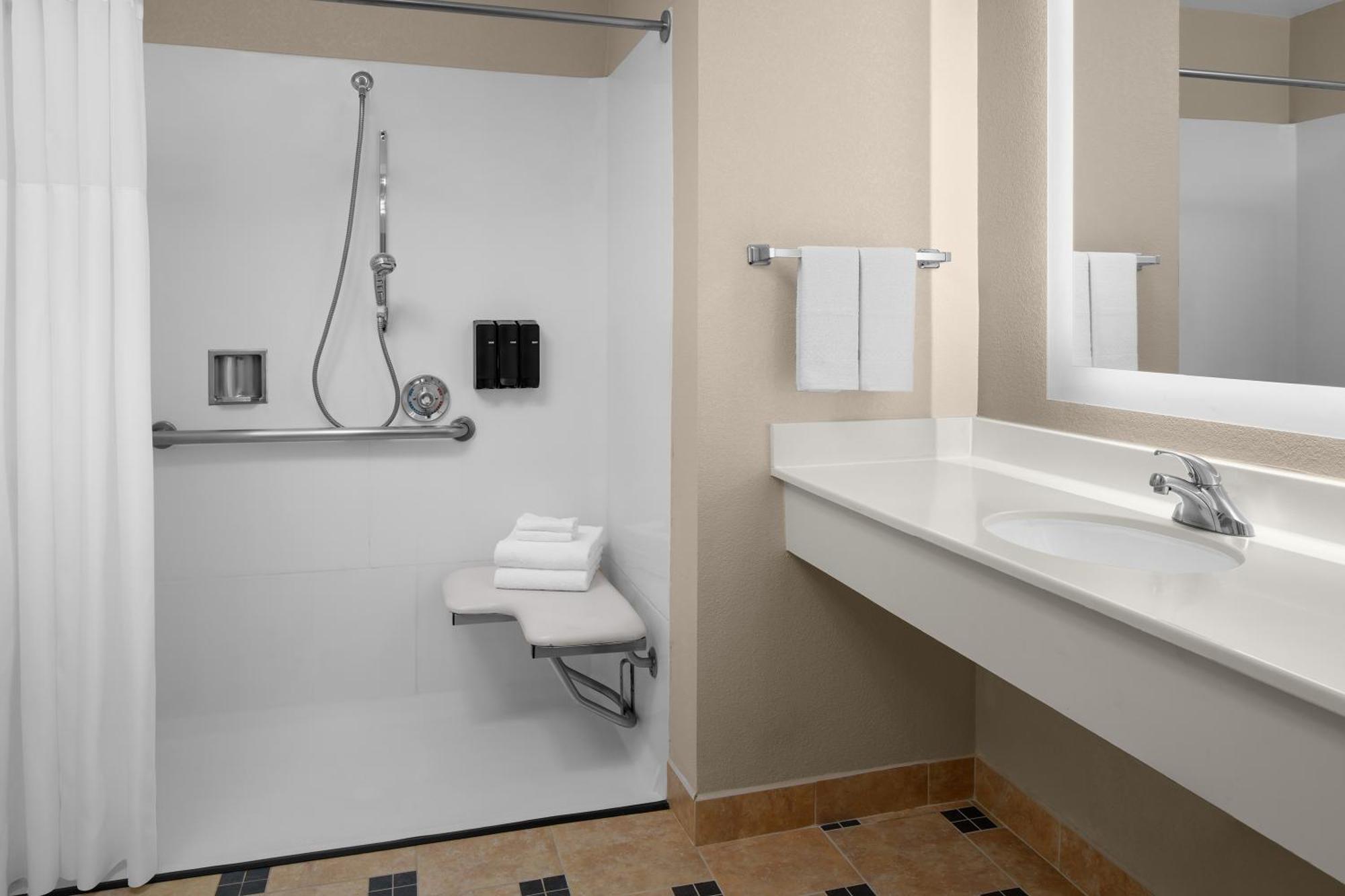 Larkspur Landing Extended Stay Suites Рентон Экстерьер фото