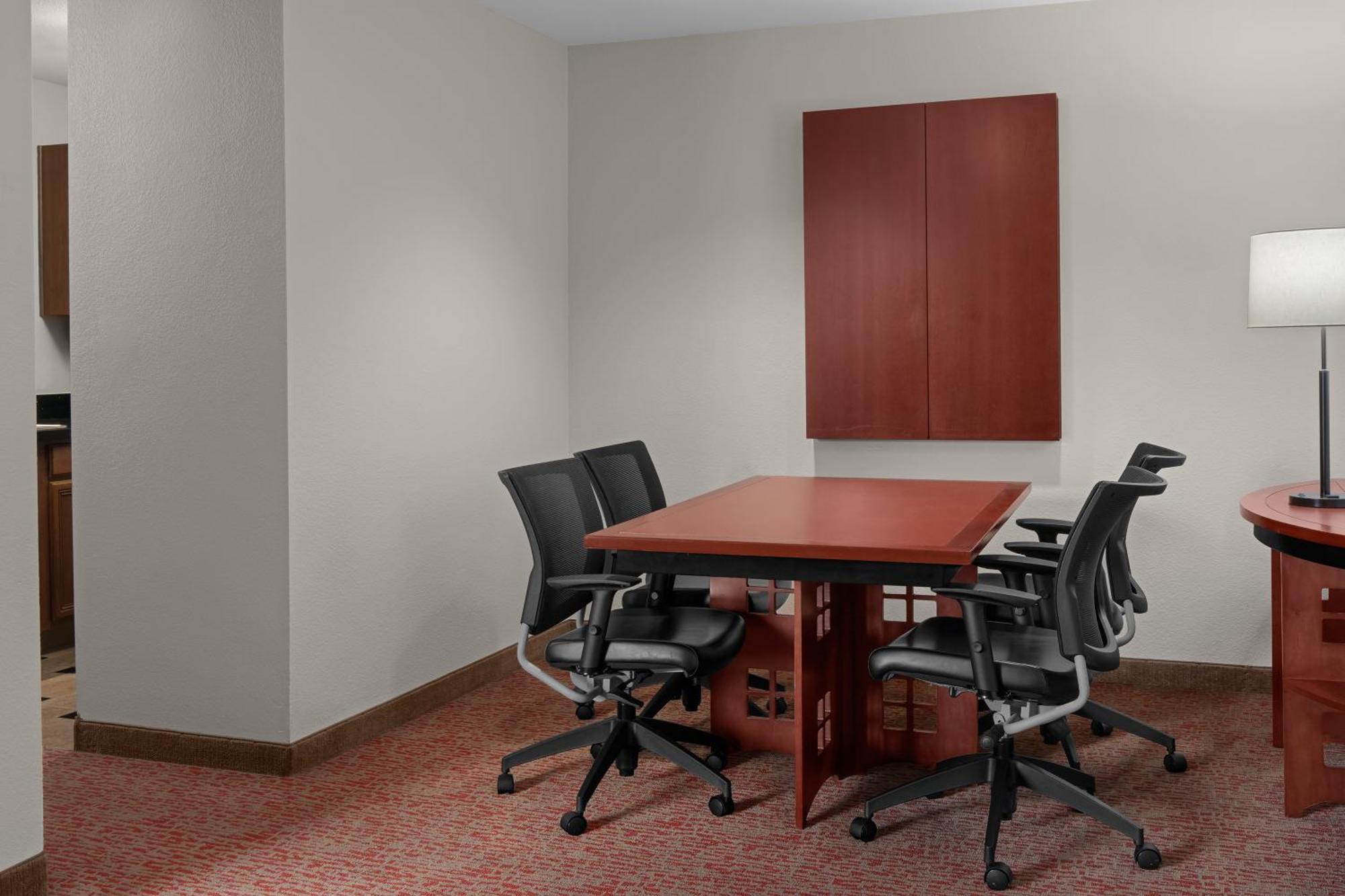 Larkspur Landing Extended Stay Suites Рентон Экстерьер фото