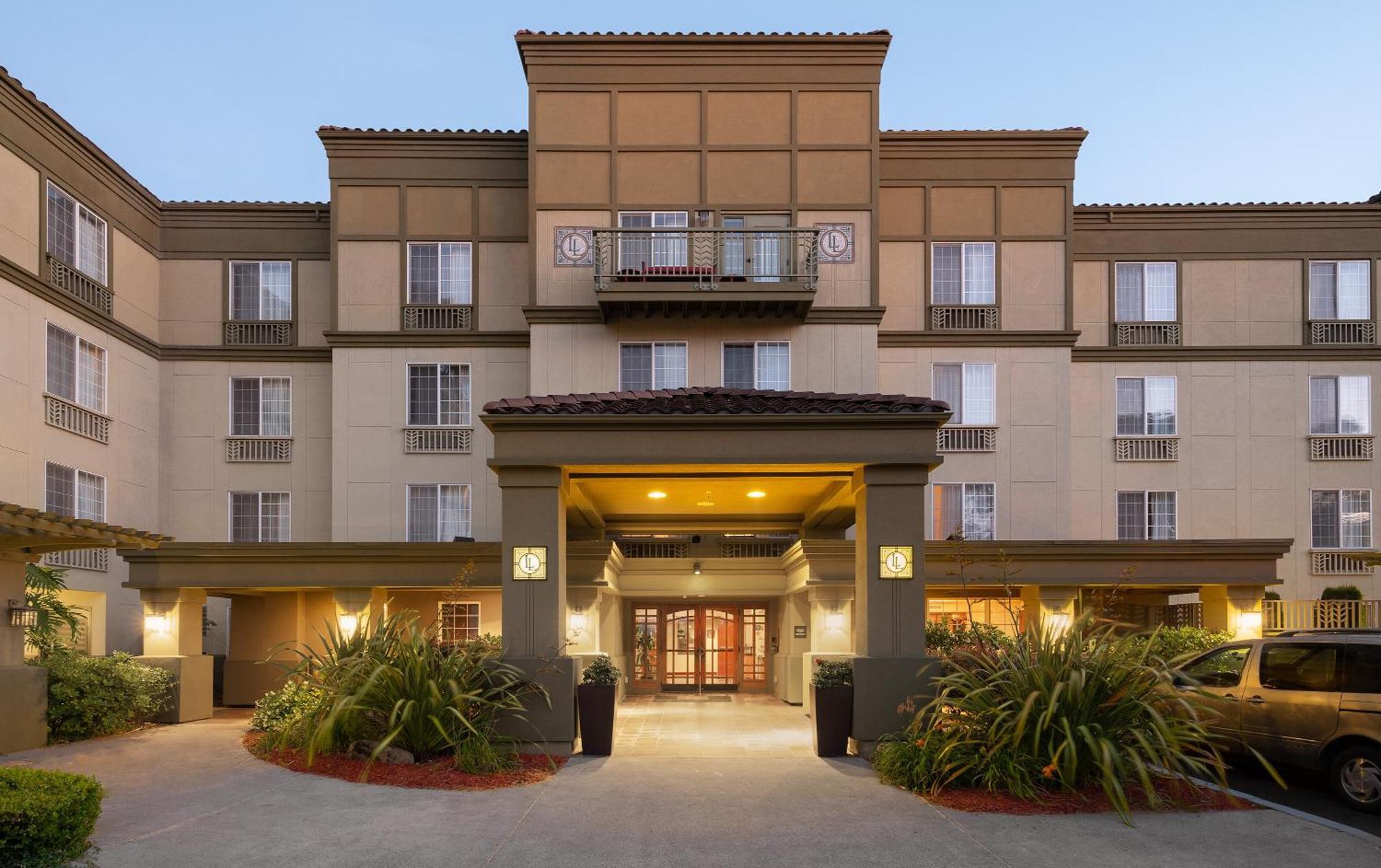 Larkspur Landing Extended Stay Suites Рентон Экстерьер фото