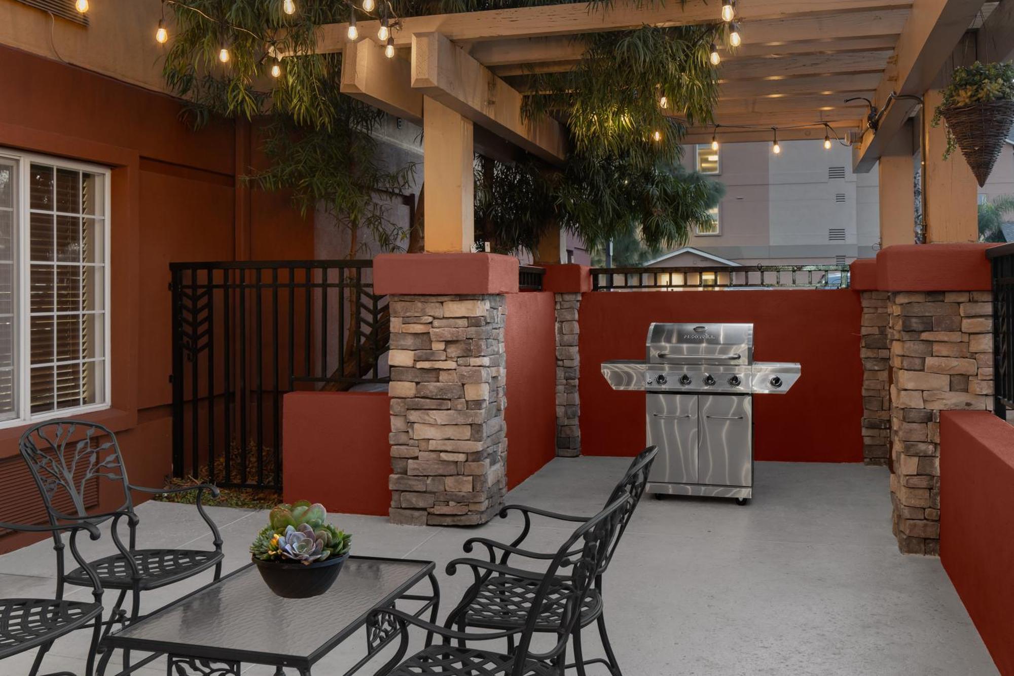 Larkspur Landing Extended Stay Suites Рентон Экстерьер фото